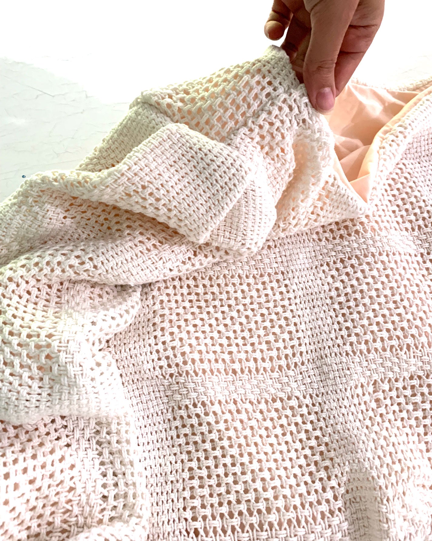 Sweater - Chandail - White - Blanc - BAAM